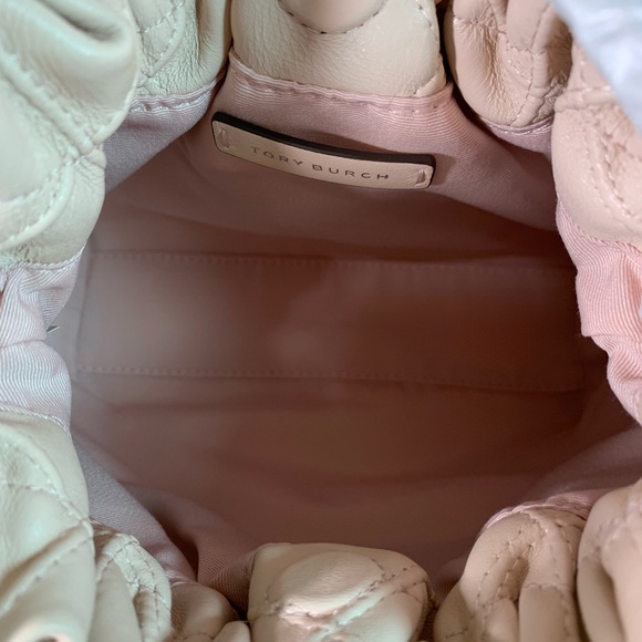 NEW Tory Burch Soft Fleming Pink Quilted Mini Hobo Crossbody Bag/Mini Handbag - Picture 10 of 16